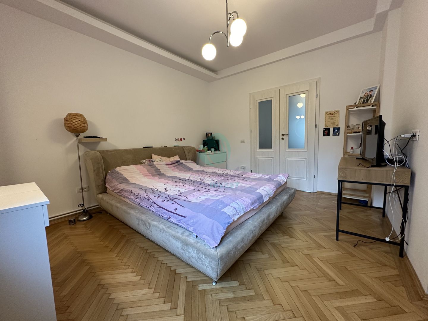 3 camere cochete intr-un bloc boutique - Poză 1