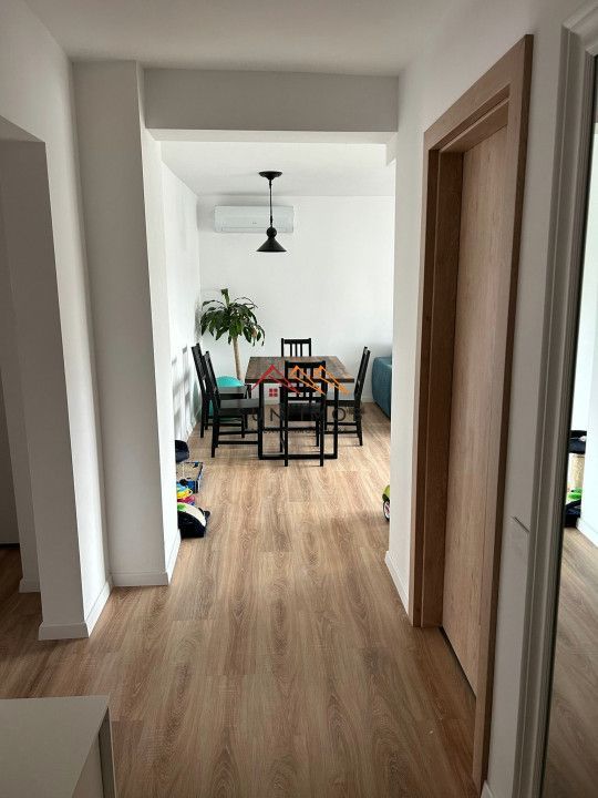 Apartament 4 camere, decomandat, 101 mp, CT, recent renovat, Decebal - Poză 2