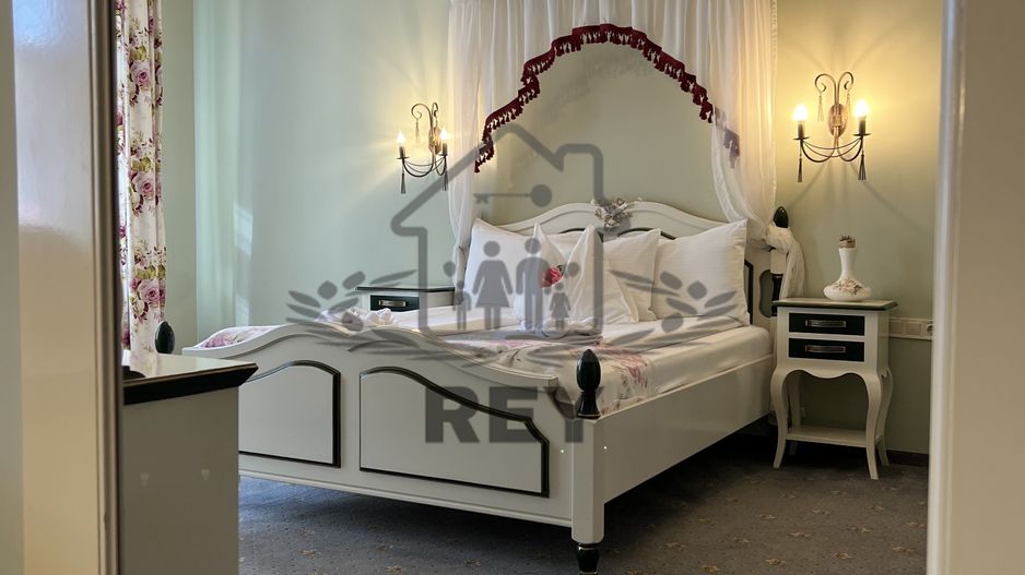 Vila de vanzare in zona Centrala/Orasul de jos - Poză 19