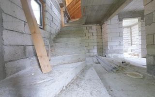 CHEIA - Valea Popii, vanzare vila S+P+E+M exceptionala, posibil si in rate - Poză 13