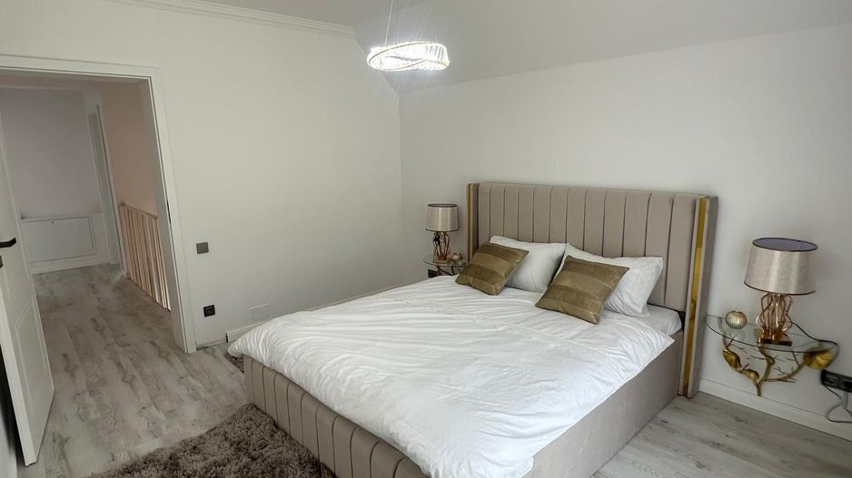 Casă individuală | finisaje moderne | la cheie | curte | Salicea - Poză 25