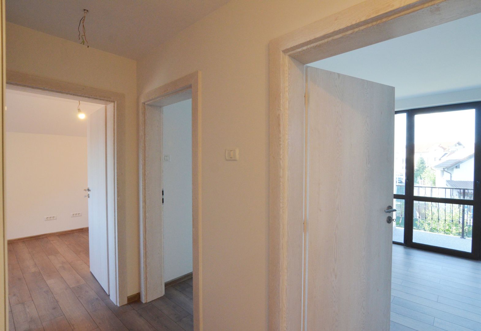 Inchiriem casa noua individuala 4 camere cu garaj - Poză 20