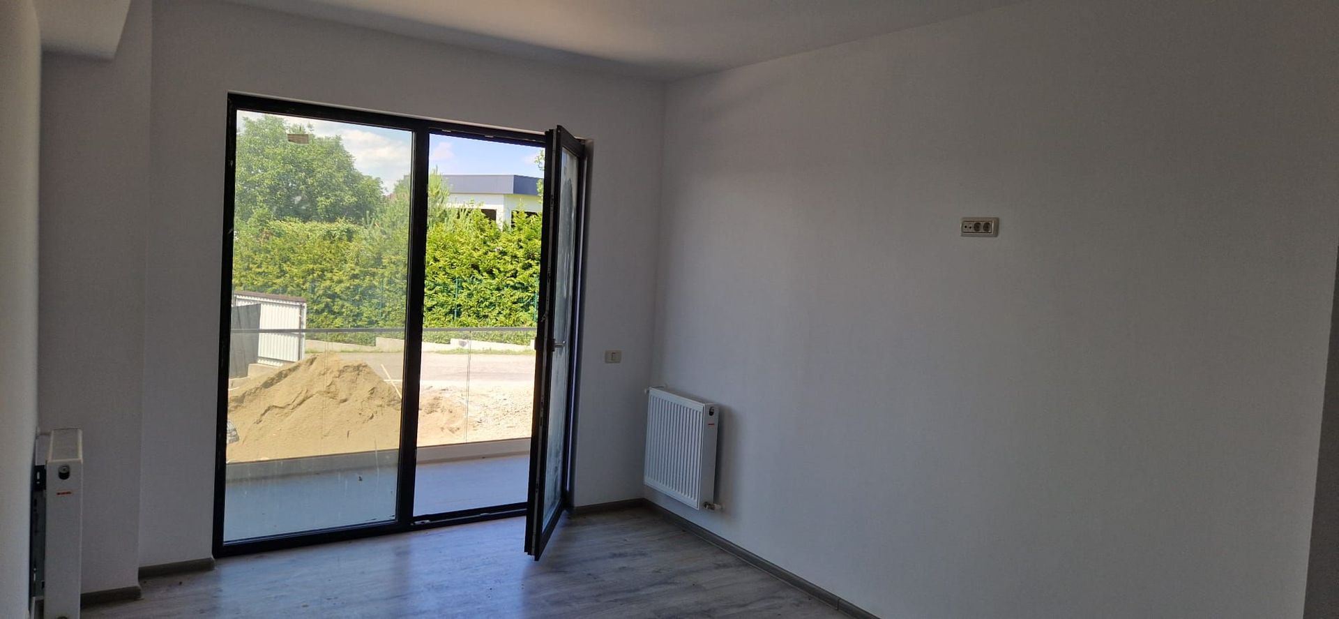 Apartament 2 Camere, etaj 1-Bloc nou-Falticeni - Poză 5
