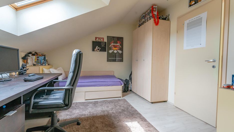 Apartament 5 camere dispus pe doua nivele in zona Brasovul Vechi - Poză 16