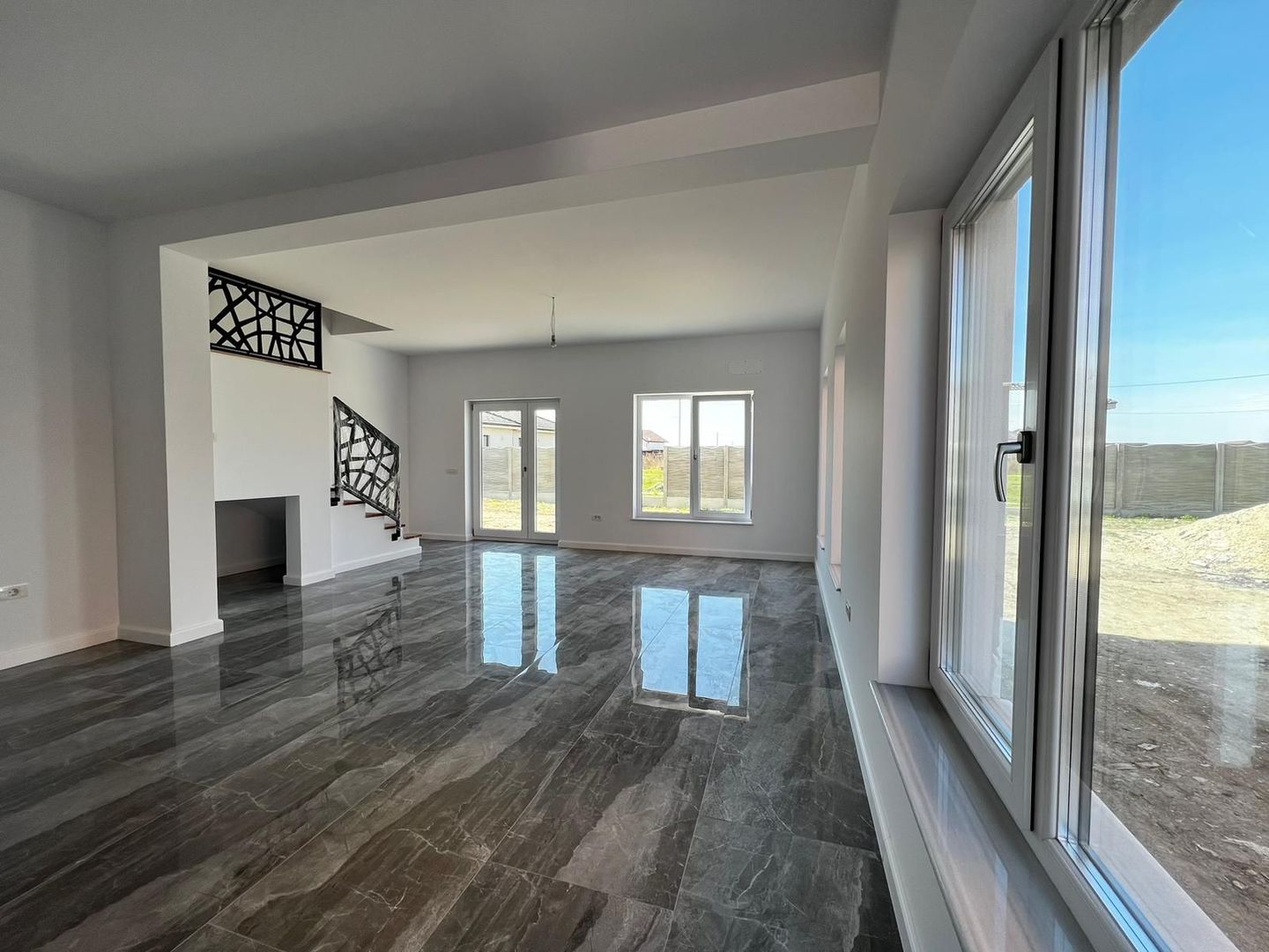 Duplex Lux, 4 dormitoare, finisaje premium. Ghiroda. - Poză 6