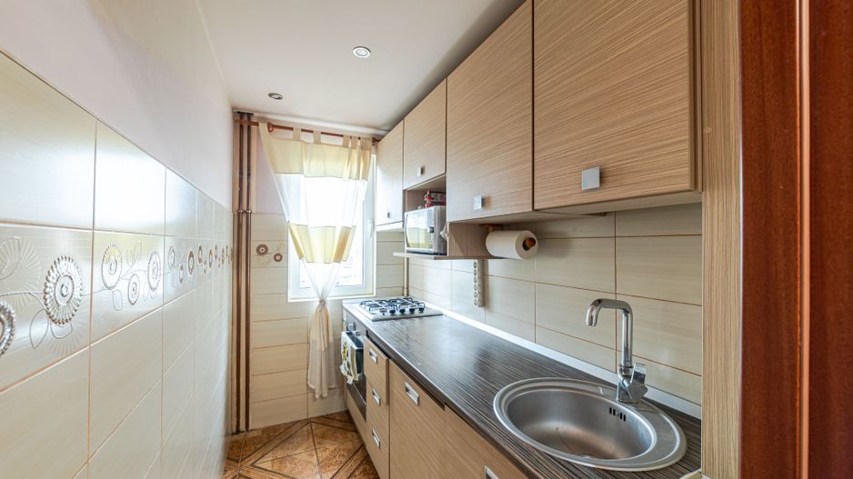 Apartament cu 3 camere in Vlaicu - Poză 4
