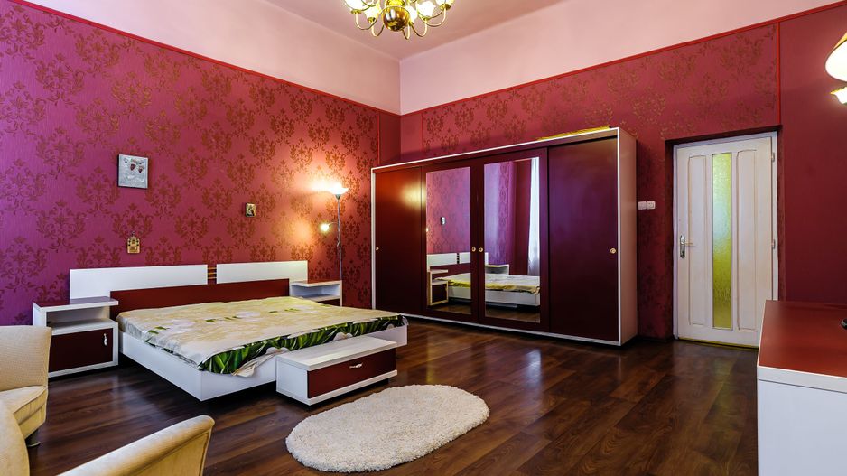 VÂNDUT Ap  spațios la etajul 1, lângă Primăria Arad - Poză 4