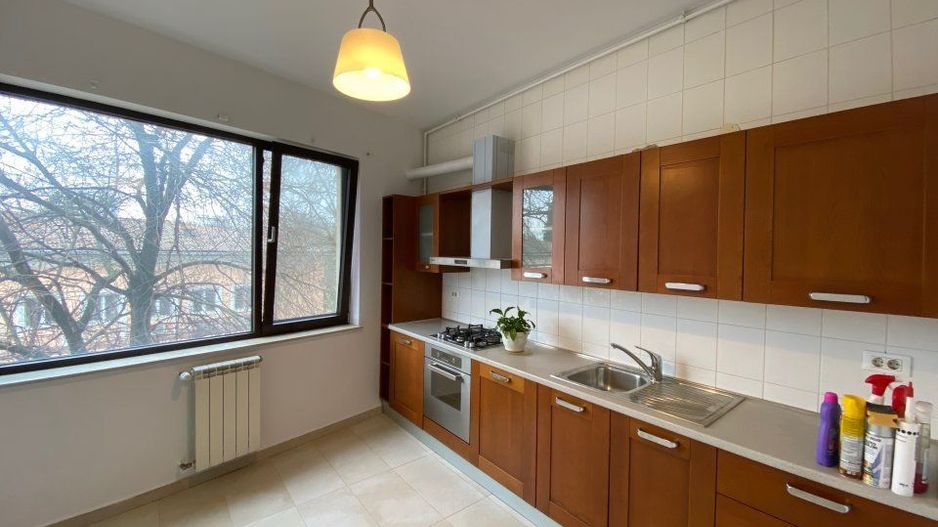 Apartament superb cu 4 Camere în Primăverii, Strada Mircea Eliade - Poză 3