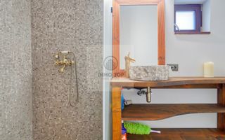 Închiriez casă în Centrul Brasovului/ curte privata - Poză 15