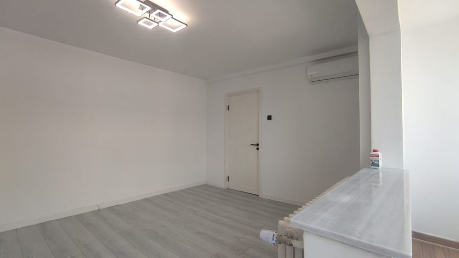 Apartament 3 camere Metrou Nicolae Grigorescu 67 mp - Poză 1