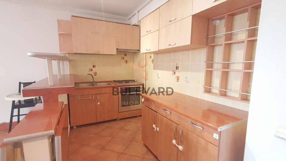 Apartament cu 3 camere, zona strazii Buna Ziua! - Poză 2