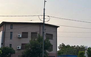 Cladire cu spatiu comercial stradal - Poză 1