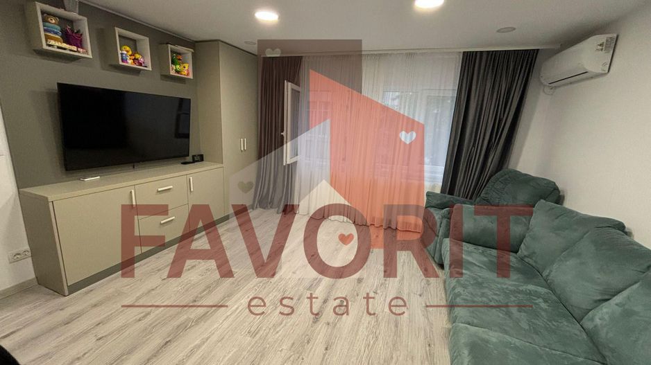 Centrala proprie. Renovat integral. Mobilat si utilat. Etaj intermediar - Poză 1