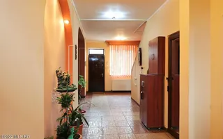 Ovidiu - Str. Nationala, Vila P+1E, teren 1094 mp, vedere la lac! - Poză 45