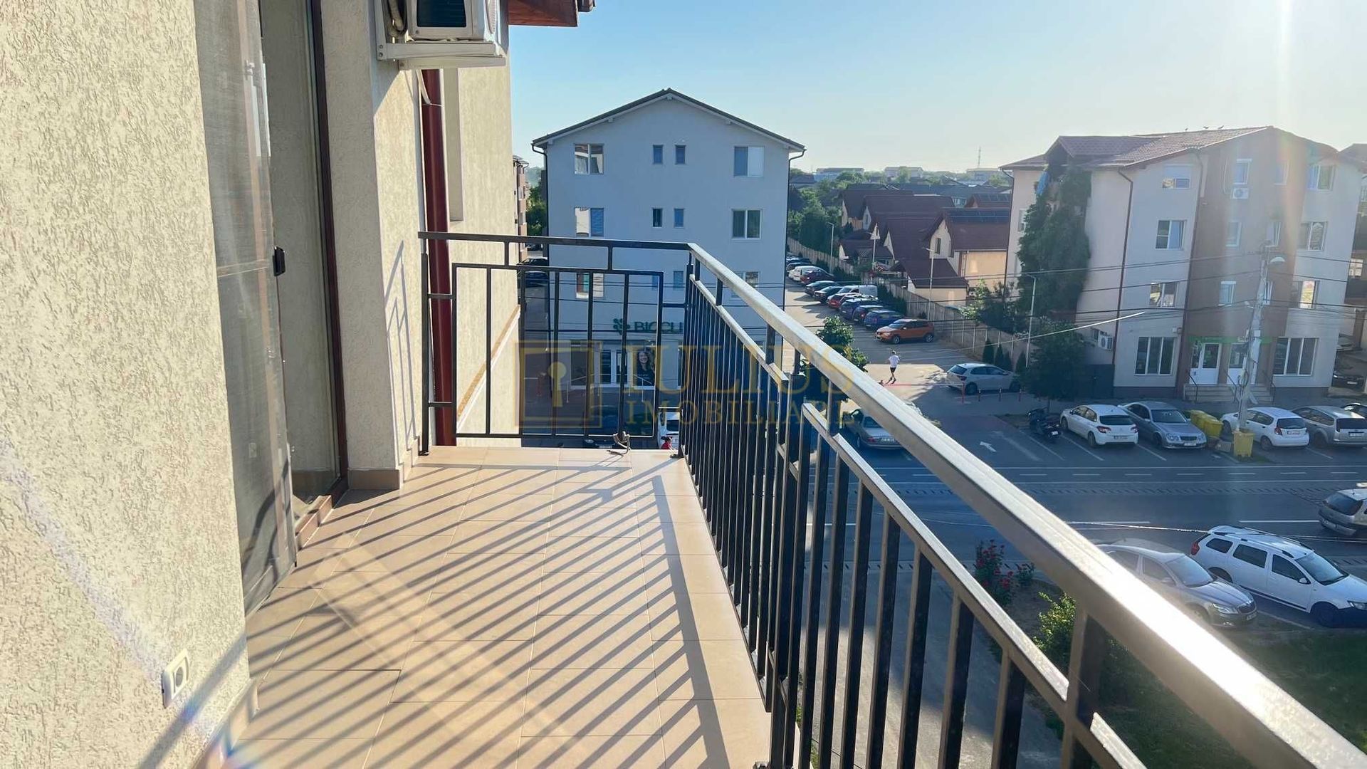 2 camere| Giroc (central)| loc de parcare| apartament spatios| - Poză 8