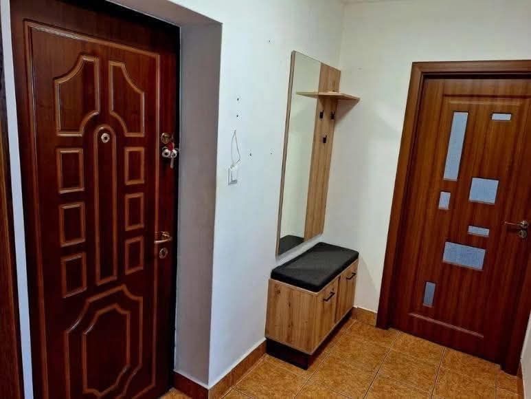 BRASADAS vinde ap 2 cam etaj 3/4 in Solidaritatii. - Poză 4