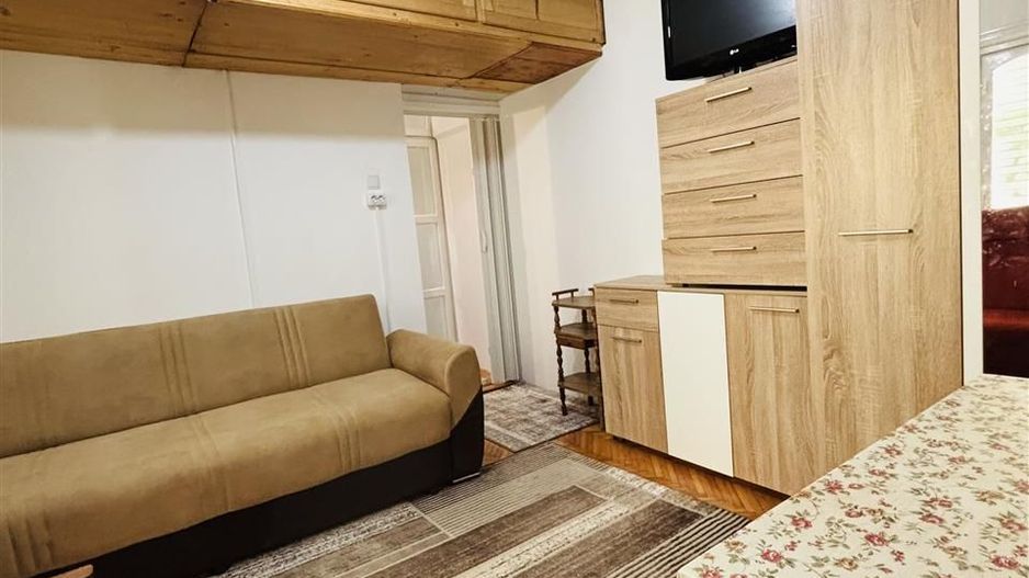 Garsoniera zona Decebal - Poză 1