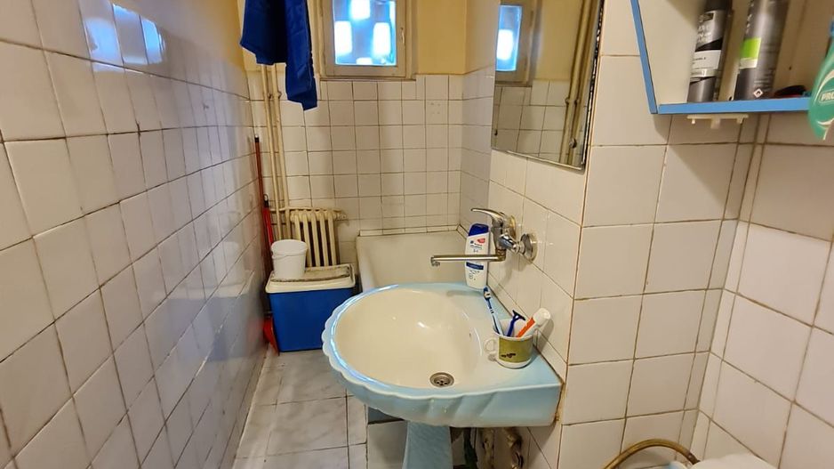 Apartament modest în zona Dacia - Poză 12