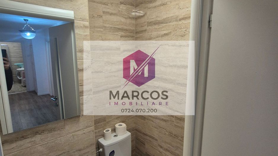 Vand apartament 3 camere Centru - Poză 8