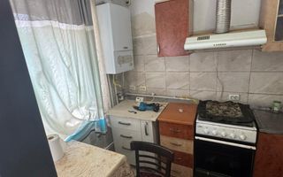 Casă cu garaj – str. Mărășești - Poză 8
