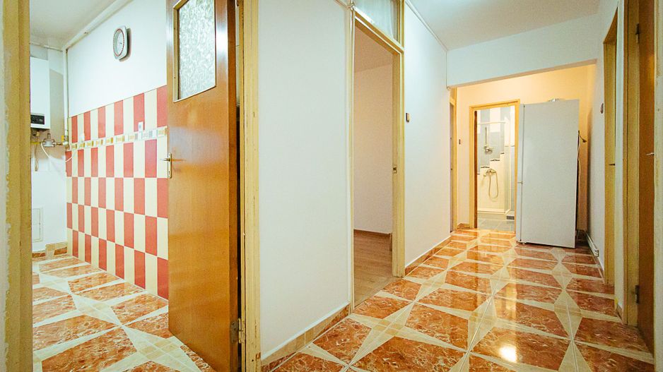 Ideal pentru o familie, toate facilitățile în apropiere - Poză 8