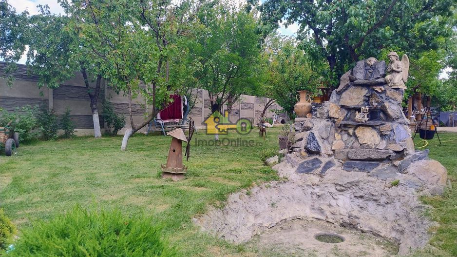 Vilă elegantă cu design luxos și grădină superb amenajată în Șag - Poză 6