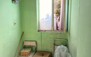 Casă cu spațiu comercial la stradă | Curte | Grădină | Oradea - Poză 9