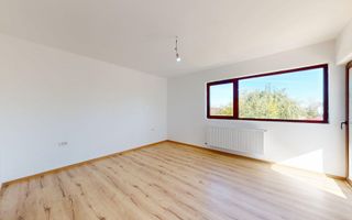 Duplex întreg cu Panouri Solare! Cu 2 intrari! - Poză 11
