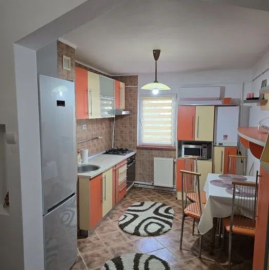 Aapratemt 3 camere decomandat- et.2- 400euro-Dacia - Poză 5