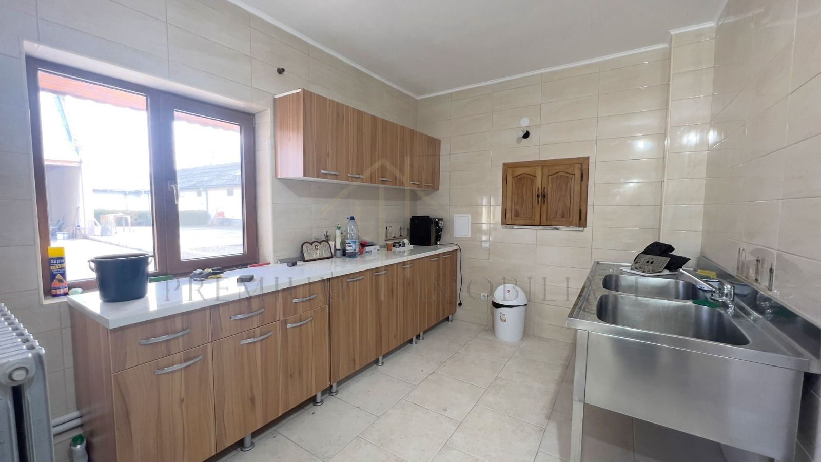 Oportunitate de investiție – Proprietate versatilă în Onești - Poză 10