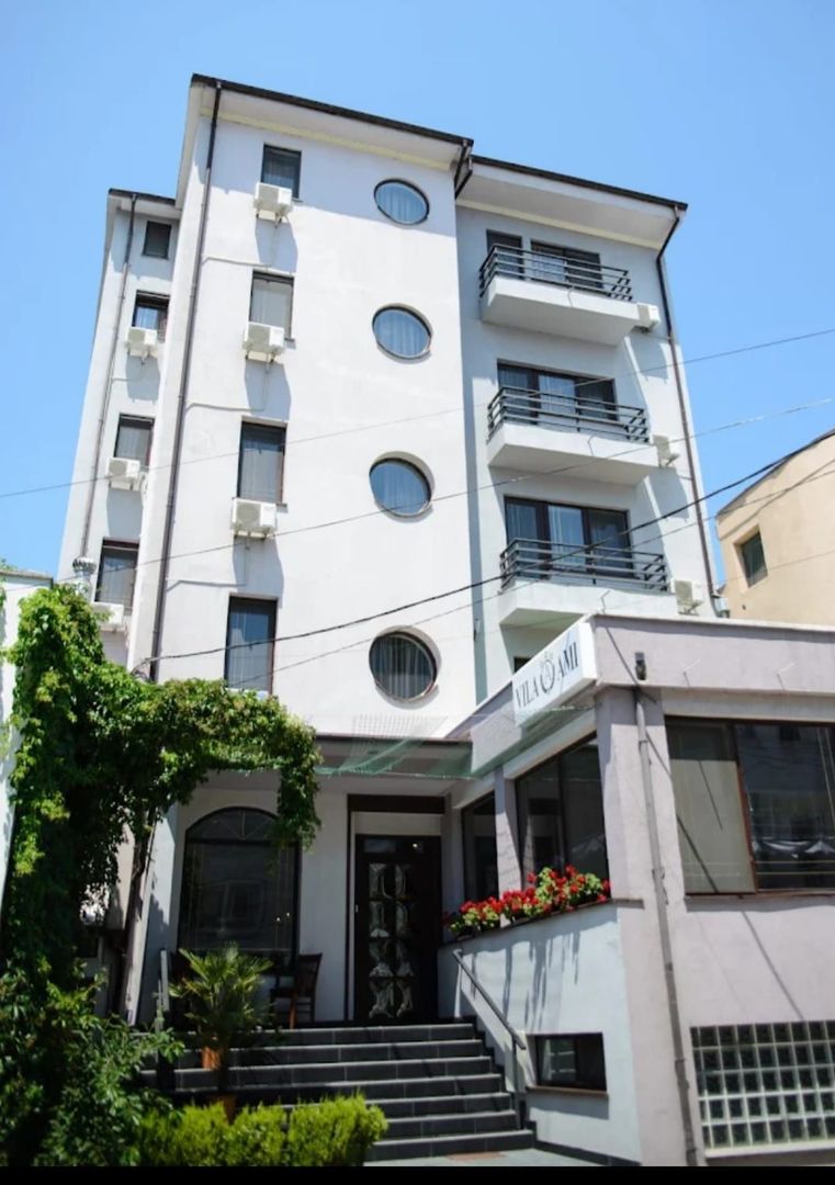 Pensiune cu lift și restaurant – zonă premium Delfinariu/Constanța - Poză 1