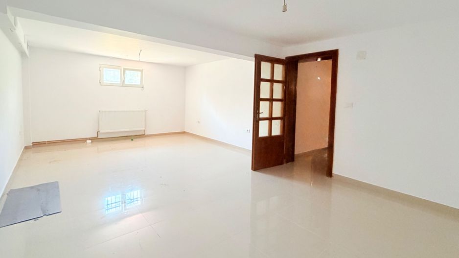 Casa de Închiriat in Braytim - Poză 6