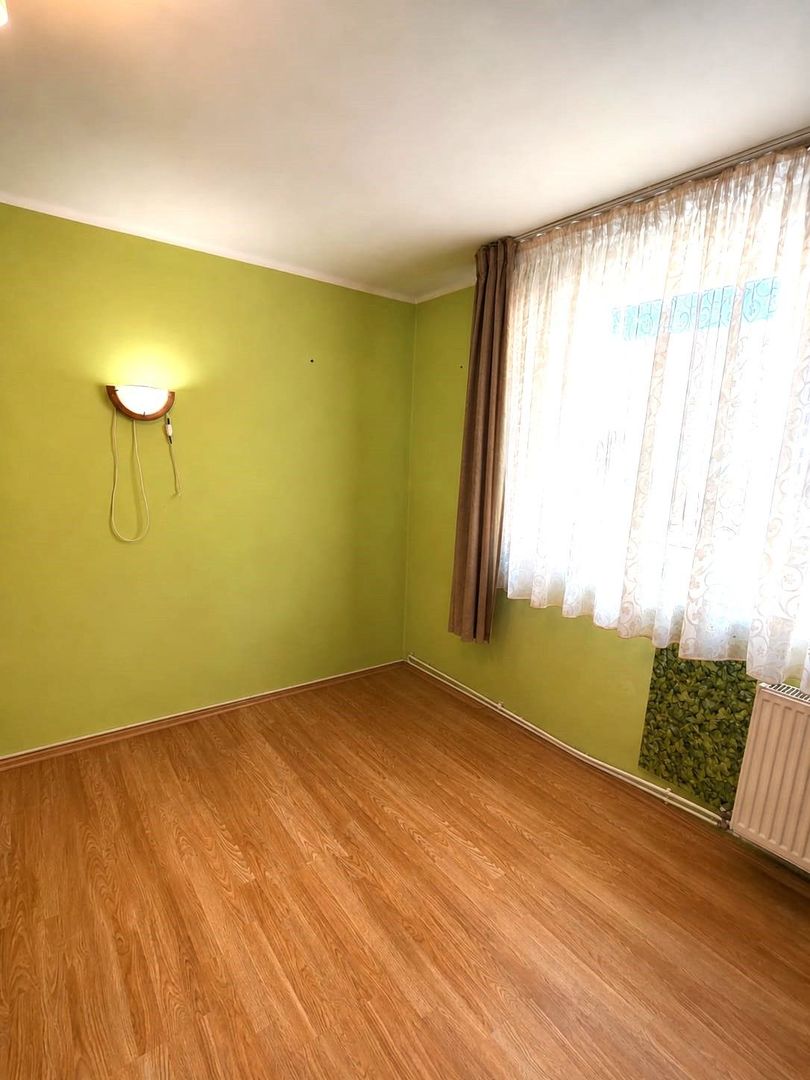 Apartament de vanzare cu 2 camere strada Horea - Poză 3