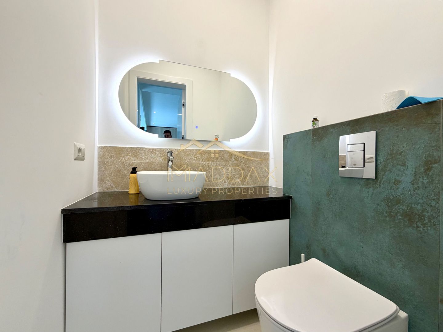 Vila cu 5 camere // * 565 mp gradina* // Tunari - Poză 12
