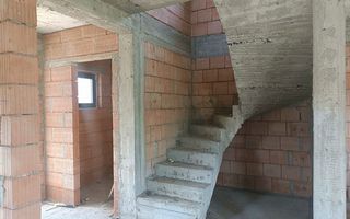 Casă individuală de vânzare | 4 Camere | 110 mp | Dezmir - Poză 3