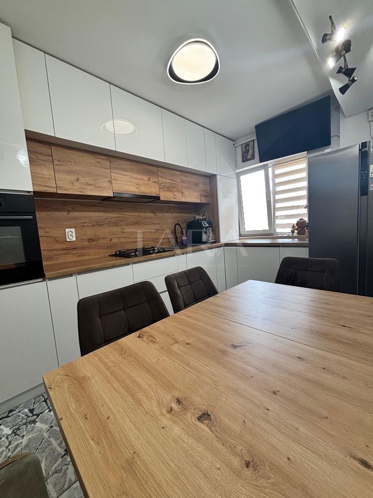 Apartament decomandat, complet utilat, ideal pentru locuit sau investi - Poză 1