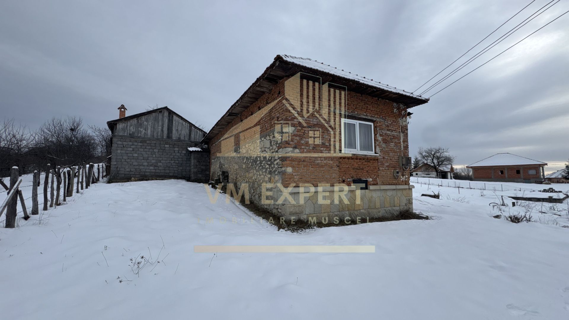 CASĂ 4 CAMERE TEREN 3038 MP ALBEȘTII  DE MUSCEL - Poză 5