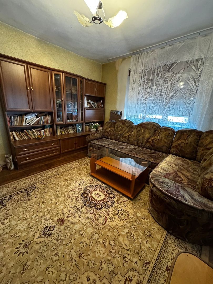 Casa individuala cu 5 camere de vanzare in Cugir - Poză 1