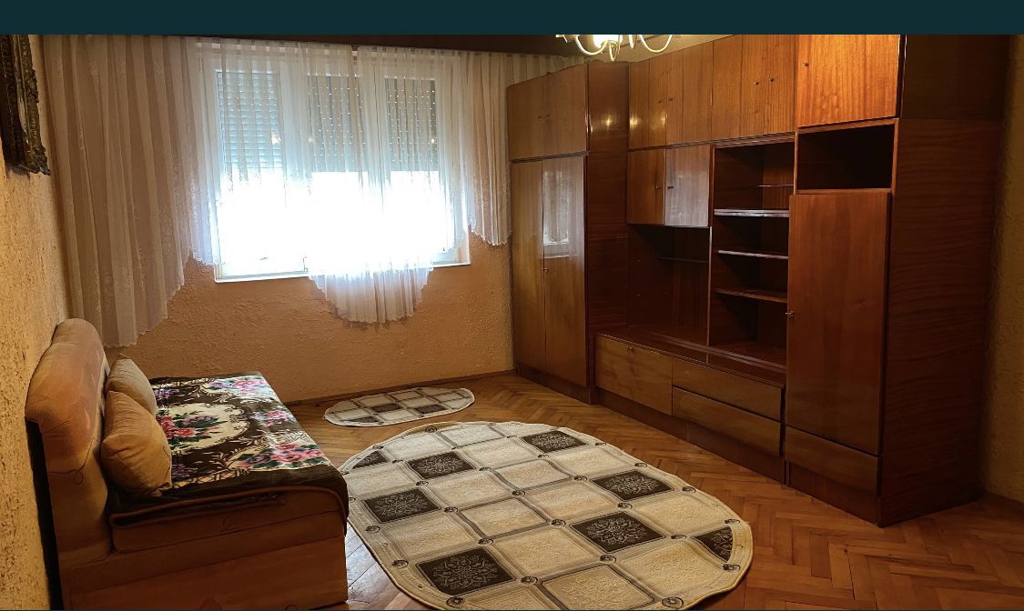 BRASADAS vinde garsoniera 36mp pe Ostrovului la etajul 3. - Poză 1