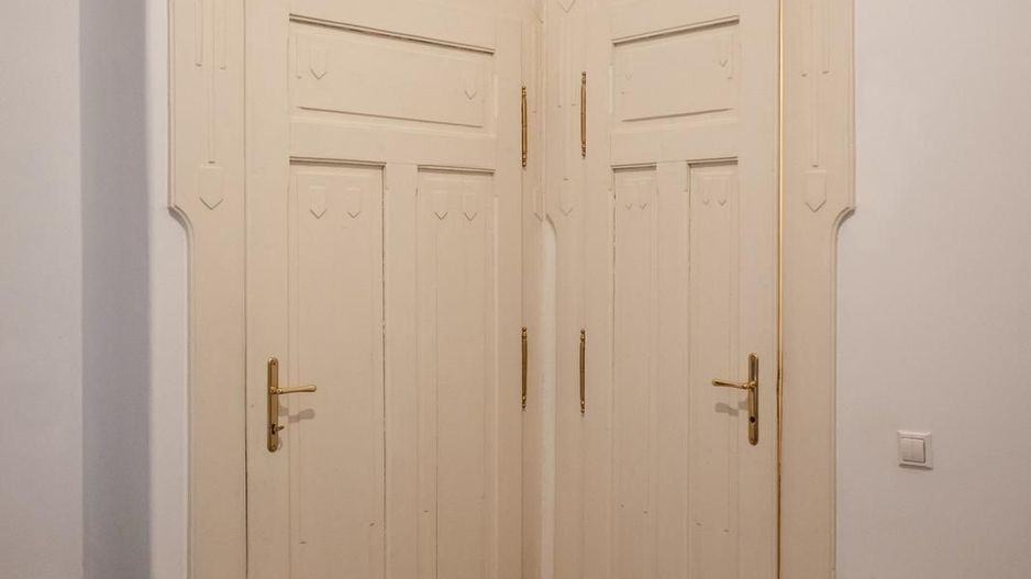 Ultracentral | Cladire Istorica | 3 camere | Etaj Intermediar. - Poză 8