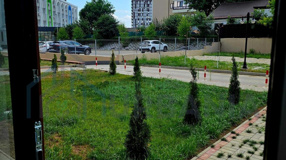 Spatiu comercial de inchiriat , zona Cug - spital Providenta si Elitis - Poză 8