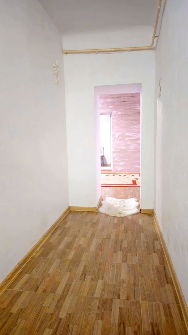 Apartament cu 2 camere, 70 mp -  Casa - zona centrala - Poză 9