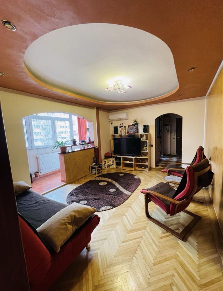 Apartament 3 camere - centrala proprie - Poză 1