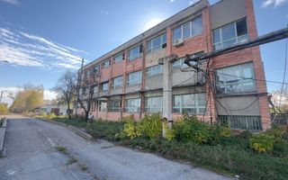 Teren plus Cladire in Onesti - Poză 1