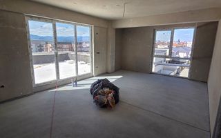 Penthouse cu 3 camere si terasa 47.60mp- Selimbar, panorama spre munti - Poză 4