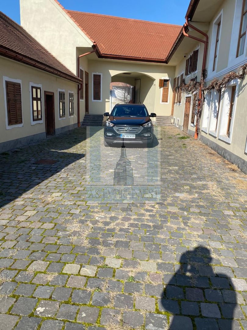 Casa/Villa deosebita , 1012 mp teren - zona Cristian/Brasov - Poză 2