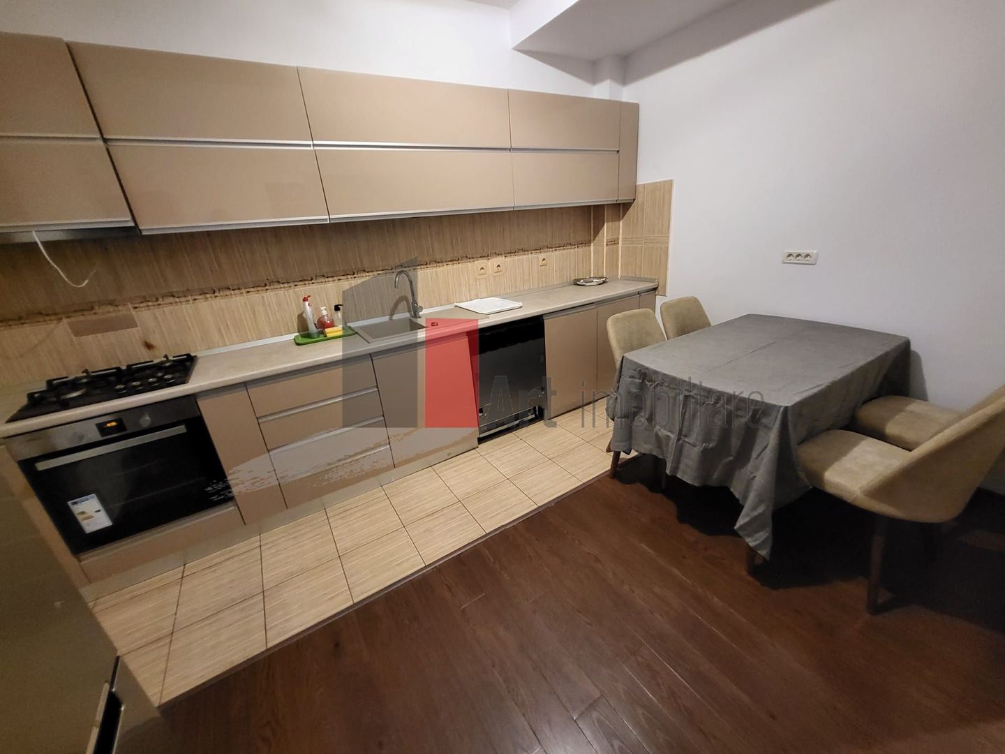Apartament cu 3 camere de vanzare in zona Straulesti - Poză 16