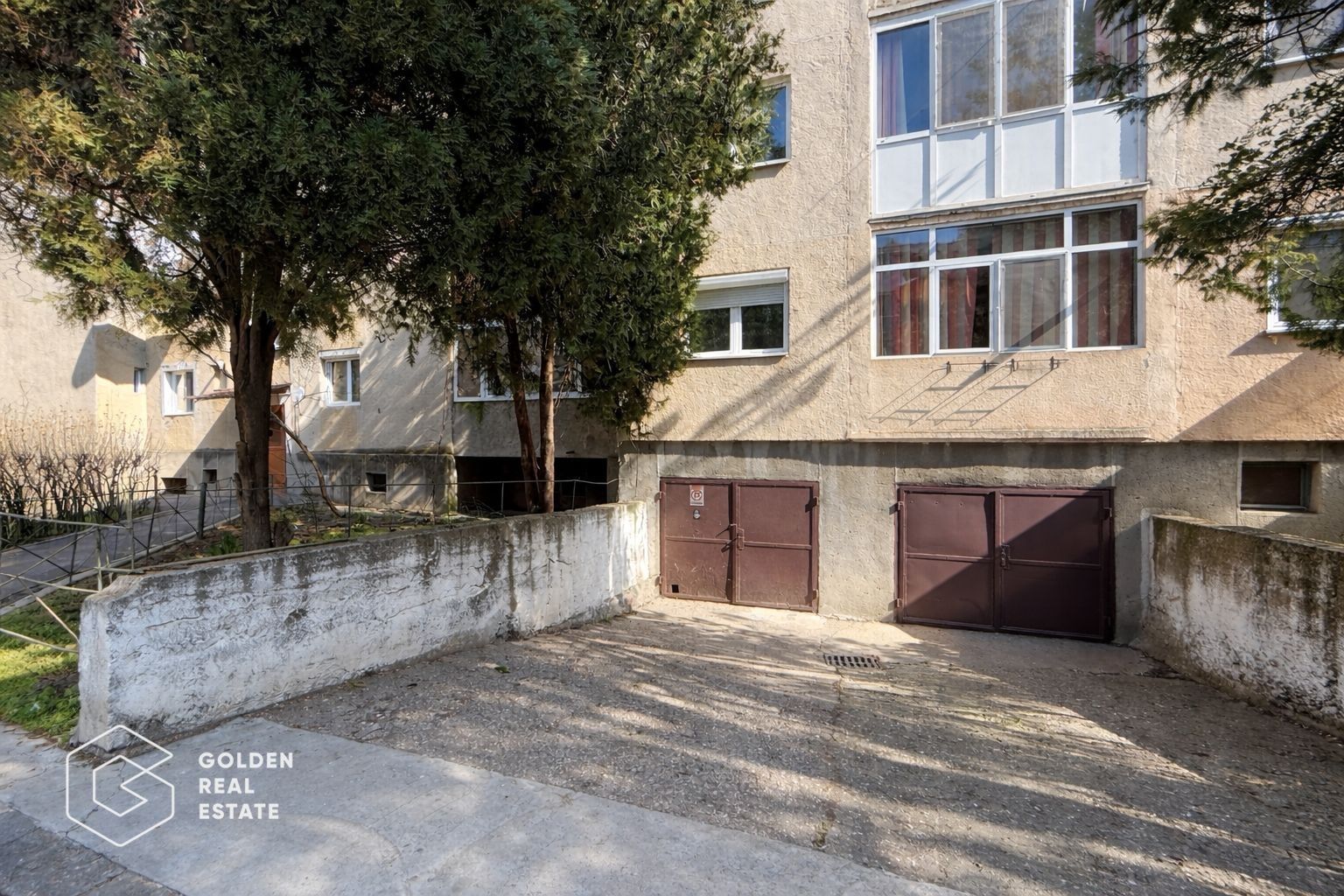 Apartament 5 camere decomandat, cu garaj si boxa, zona Vlaicu - Poză 15