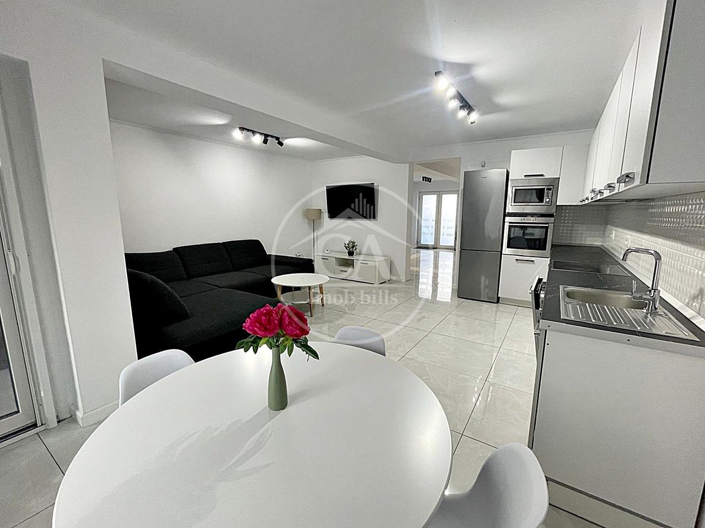 Casa P+1 cu 4 camere de inchiriat in Grigorescu, Oradea - Poză 9