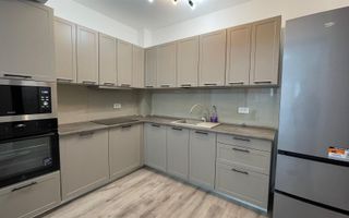 APARTAMENT 3 CAMERE PRIMA URBANA LOC DE PARCARE - Poză 3